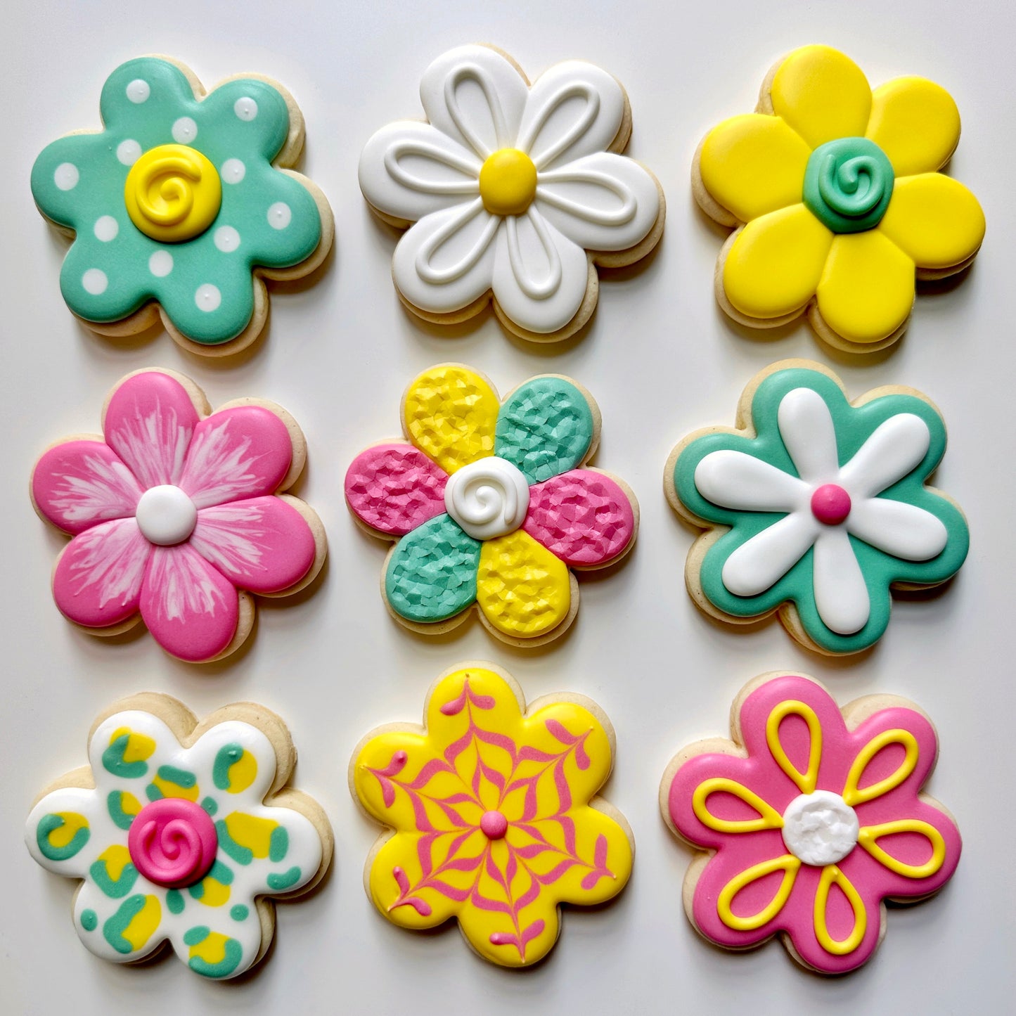 BEGINNER FLOWERS ~ Beginner ~ Online Cookie Decorating Class