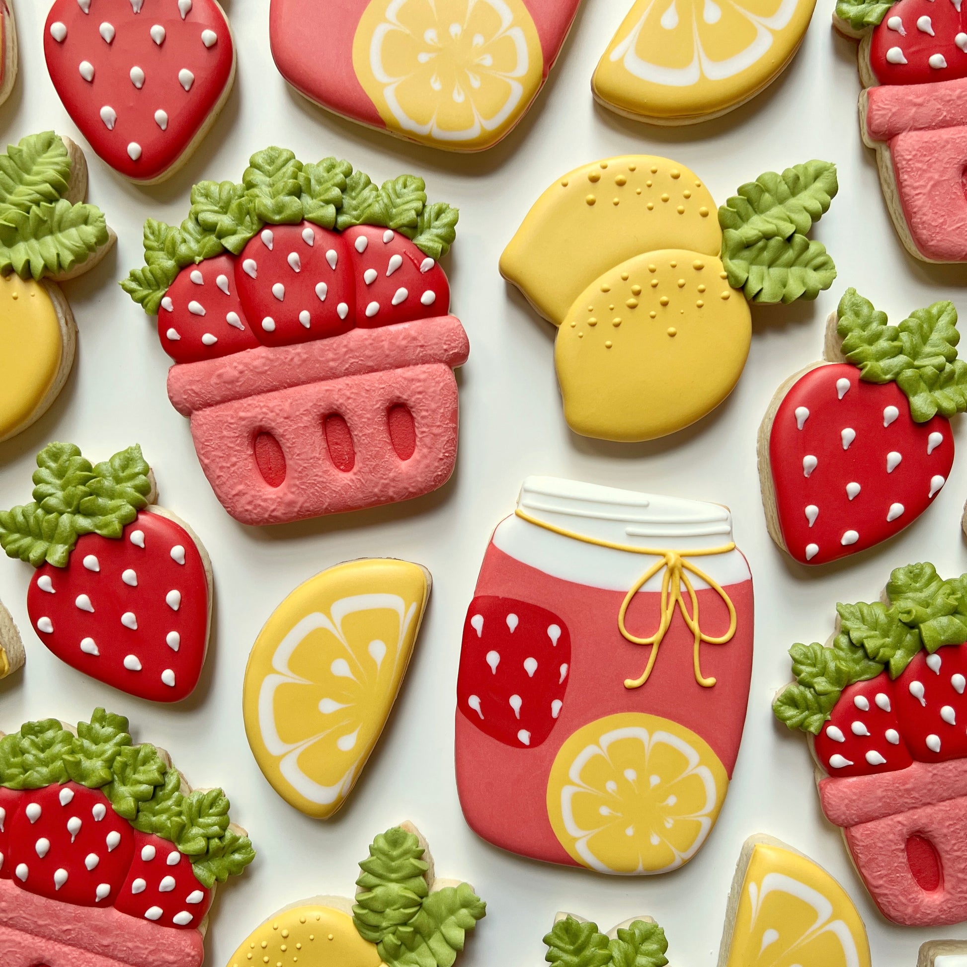 online cookie decorating class: strawberry lemonade