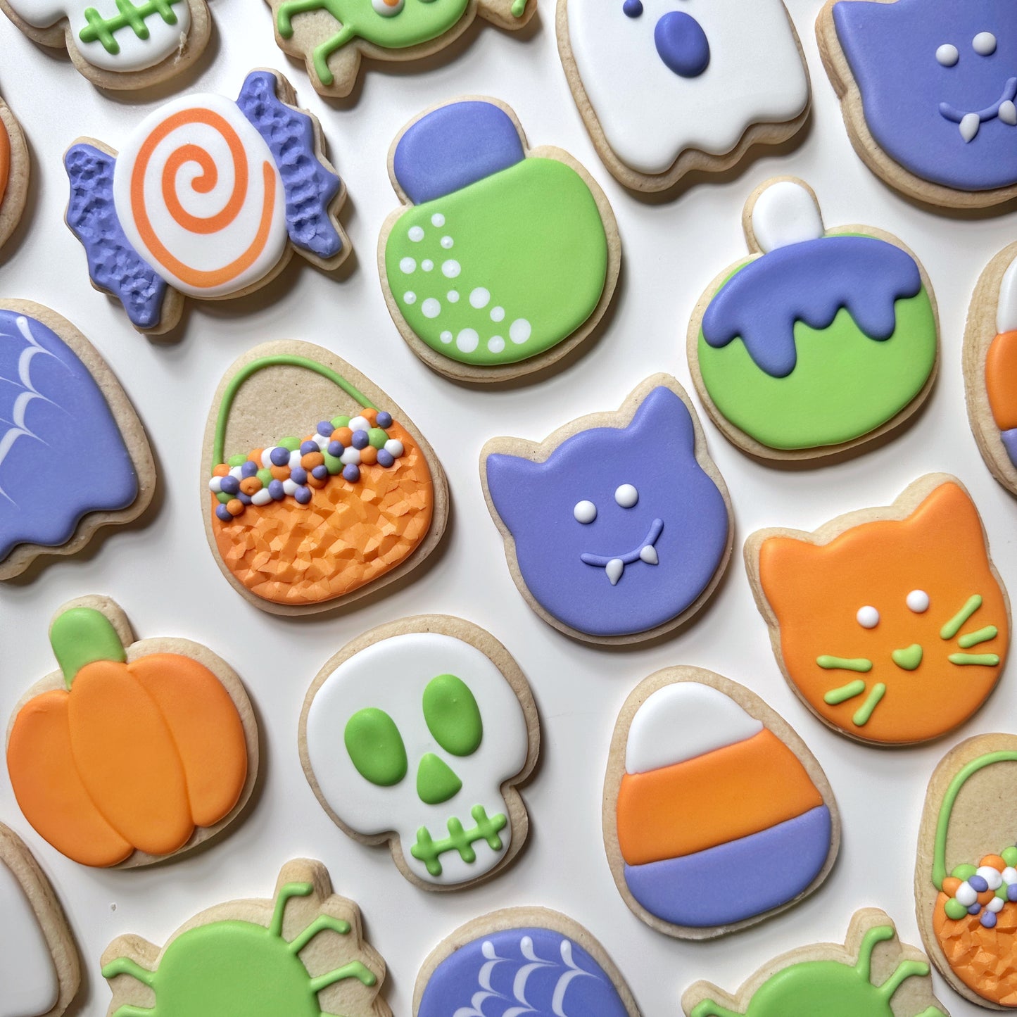 sweet beginner halloween online cookie decorating class